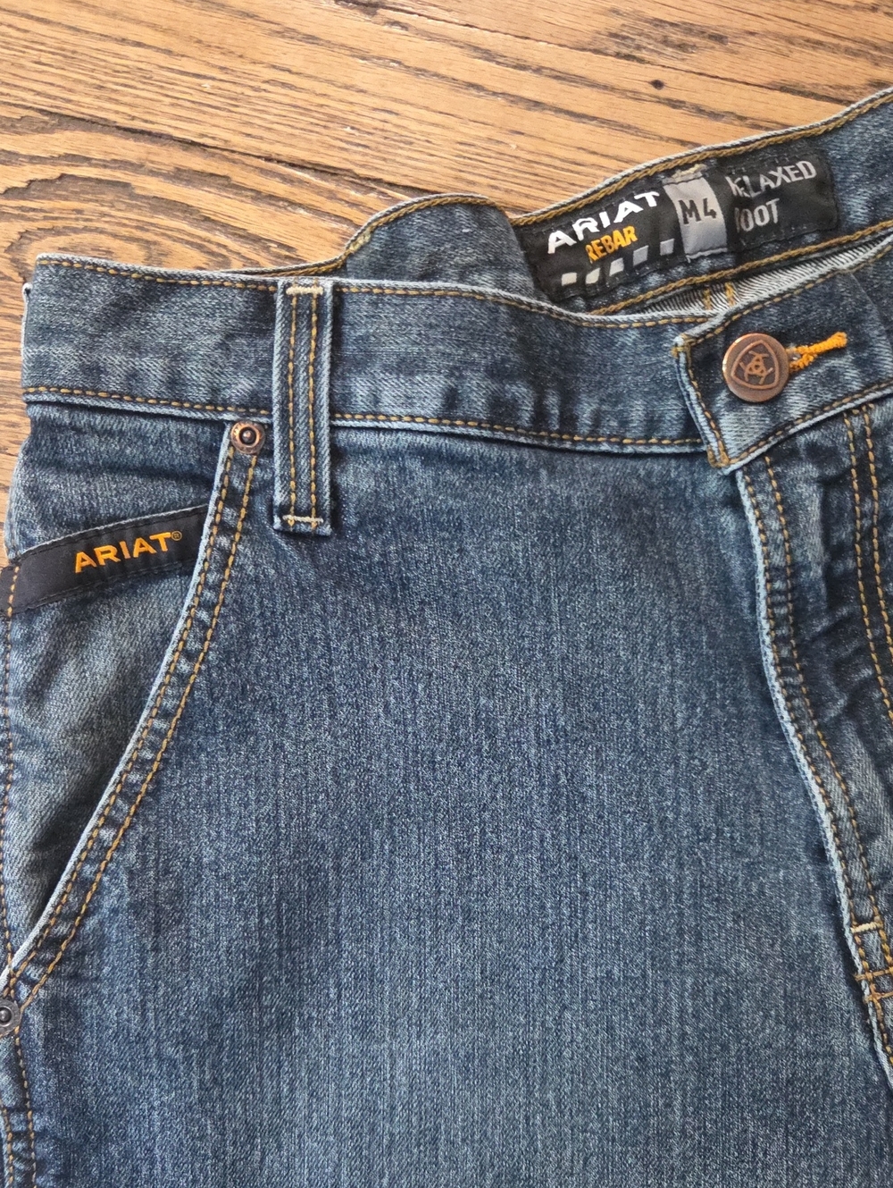 Ariat Men's Relaxed Fit Dark Blue Denim Work Jeans Size 32/32
